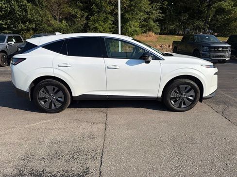 Used 2025 Nissan Murano SL AWD/4WD image 3