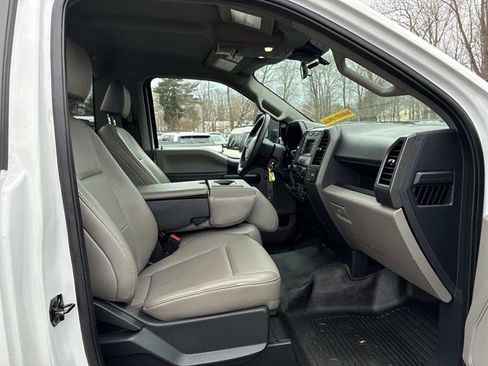 Used 2022 Ford F350 XL w/ Power Equipment Group image 9