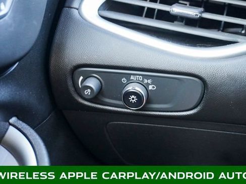 Used 2023 Chevrolet Malibu LT image 24