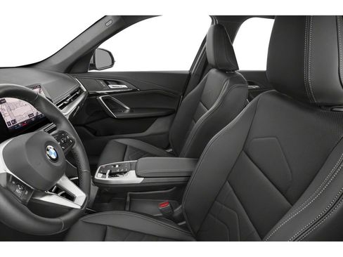 New 2026 BMW X1 xDrive28i w/ Technology Package image 6