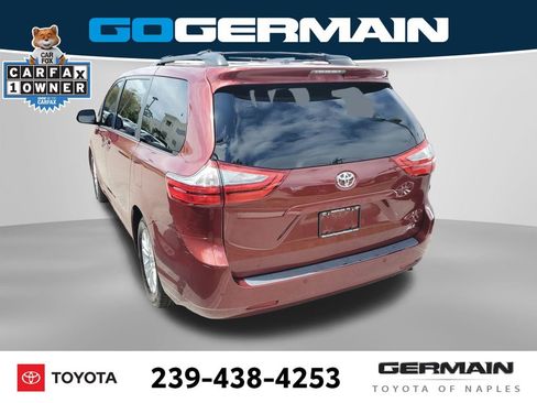 Used 2016 Toyota Sienna XLE Premium FWD image 12