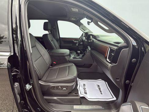 Used 2023 GMC Sierra 1500 Denali w/ Technology Package AWD/4WD image 34