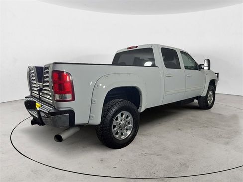 Used 2014 GMC Sierra 2500 SLT w/ SLT Convenience Package image 5