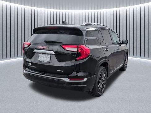 Used 2023 GMC Terrain Denali w/ Black Diamond Edition AWD/4WD image 5