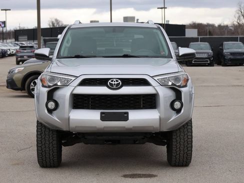 Used 2014 Toyota 4Runner SR5 image 2