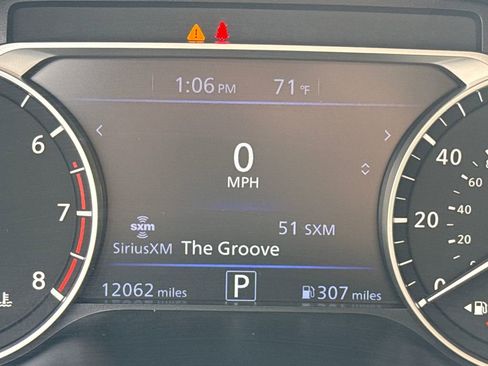 Used 2022 Nissan Altima 2.5 SV image 16