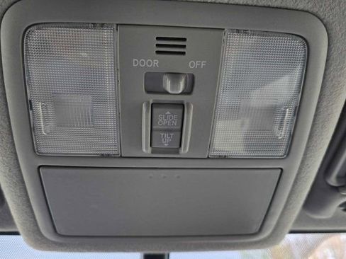 Used 2009 Toyota RAV4 Limited image 29