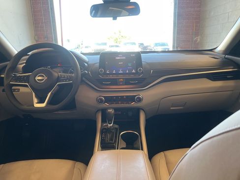 Used 2023 Nissan Altima 2.5 SV AWD/4WD image 24