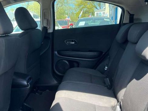 Used 2021 Honda HR-V LX image 25