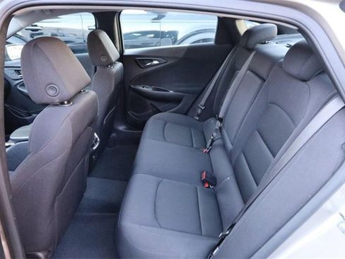 Used 2024 Chevrolet Malibu LT image 9