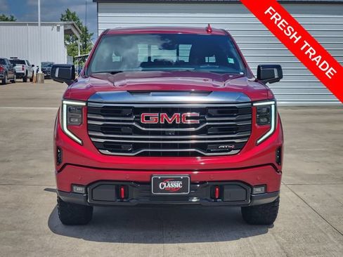 Used 2022 GMC Sierra 1500 AT4 w/ AT4 Premium Package AWD/4WD image 2