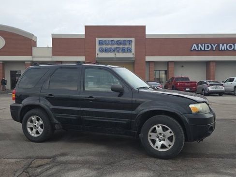 Used 2007 Ford Escape Limited image 1