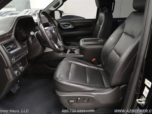 Used 2021 Chevrolet Suburban LT RWD image 13