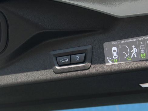 New 2026 BMW X5 xDrive40i w/ M Sport Package image 8