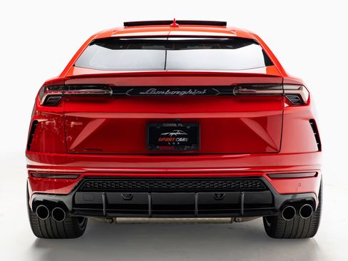 Used 2020 Lamborghini Urus AWD/4WD image 8