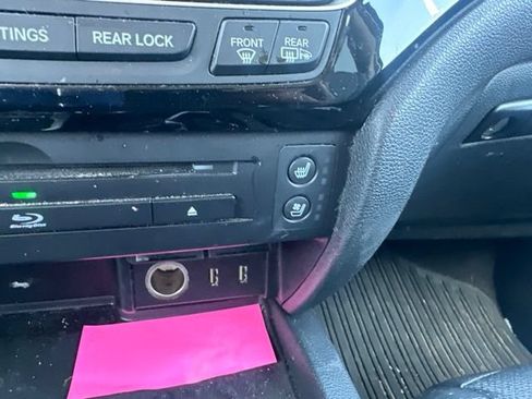 Used 2016 Honda Pilot Elite image 22