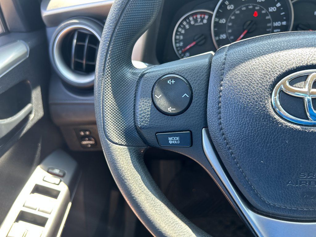 Used 2016 Toyota RAV4 LE FWD image 19