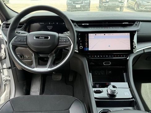 New 2026 Jeep Grand Cherokee 4WD image 7