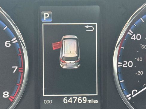 Used 2016 Toyota RAV4 XLE image 26