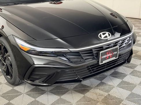New 2026 Hyundai Elantra Sport FWD image 11