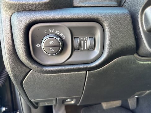 Used 2026 RAM 2500 Laramie w/ Night Edition image 22