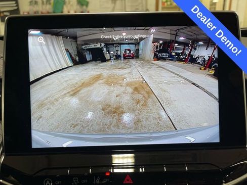 New 2026 Jeep Compass Latitude AWD/4WD image 17