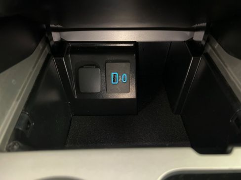 Certified 2023 Ford Explorer XLT w/ Equipment Group 202A image 14