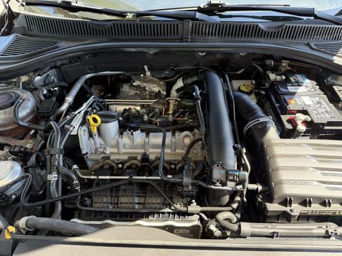 Used 2020 Volkswagen Jetta SE w/ SE Cold Weather Package image 39