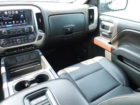 Used 2017 GMC Sierra 1500 SLT w/ SLT Premium Package AWD/4WD image 43