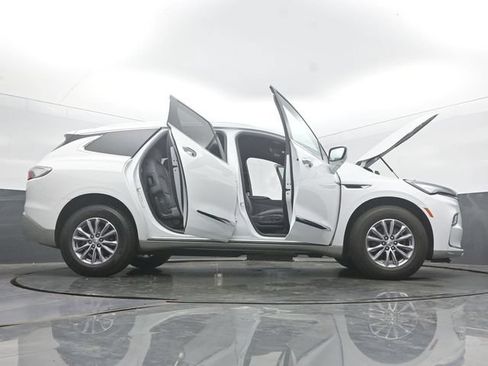 Used 2024 Buick Enclave Premium FWD image 65