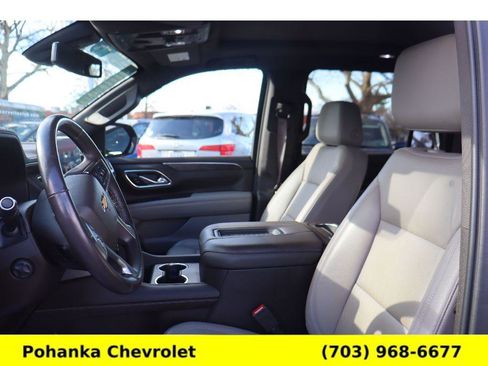 Used 2021 Chevrolet Suburban LT w/ LT Signature Package image 24