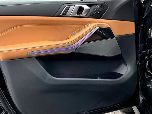 Used 2025 BMW X7 xDrive40i w/ M Sport Package image 18