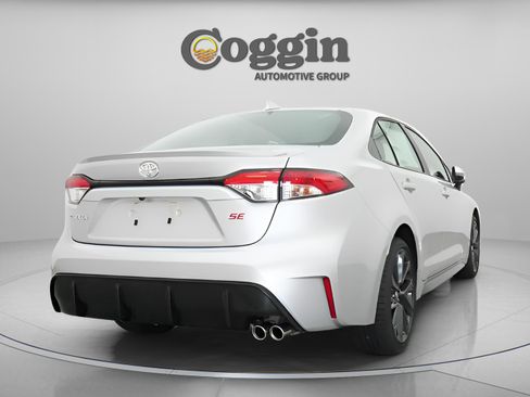 Used 2025 Toyota Corolla SE FWD image 16