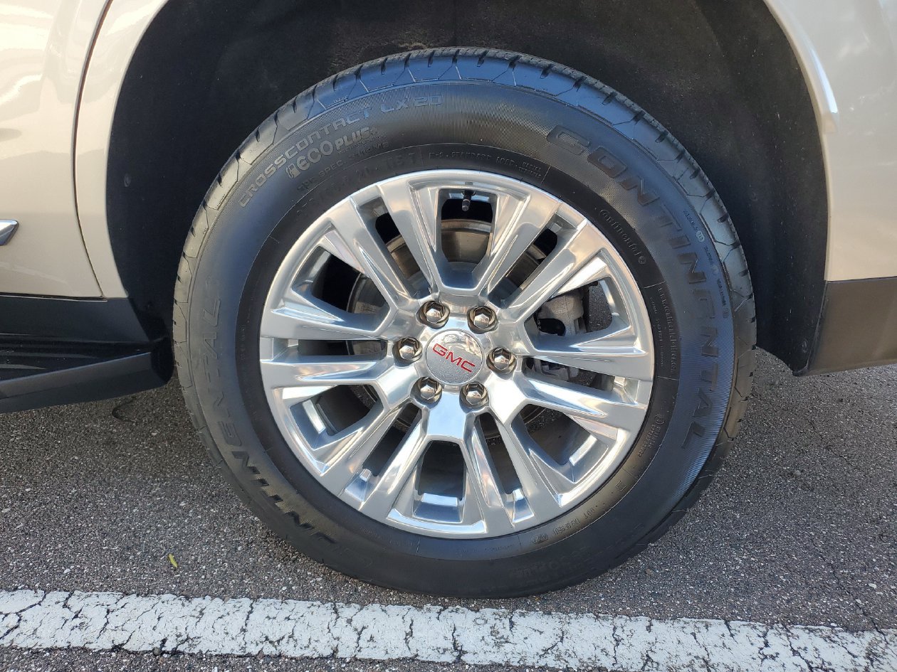 Used 2023 GMC Yukon Denali RWD image 5