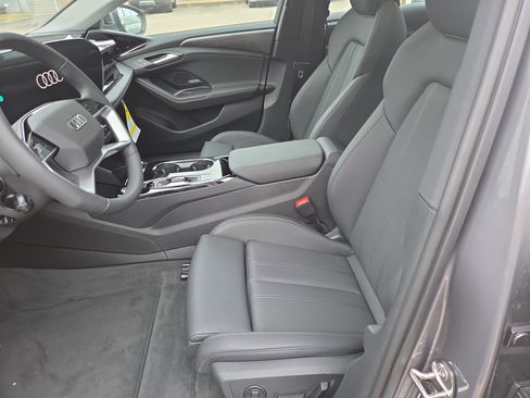 New 2025 Audi A6 e-tron Premium Plus image 4