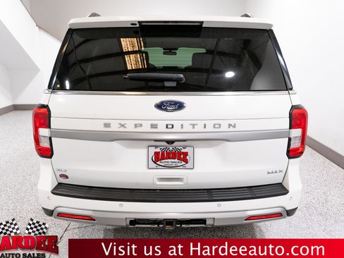 Used 2022 Ford Expedition Max XLT image 4