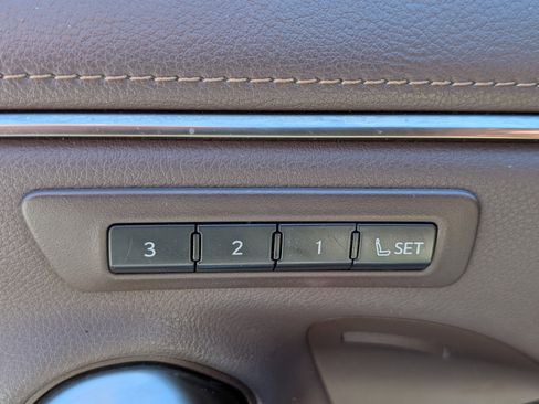 Used 2019 Lexus ES 350 w/ Accessory Package FWD image 21