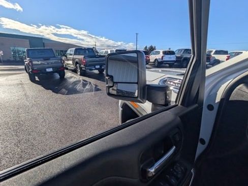 Used 2022 GMC Sierra 2500 SLT image 25