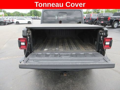 Used 2020 Jeep Gladiator Overland AWD/4WD image 8