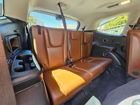 Used 2023 Subaru Ascent Touring AWD/4WD image 13
