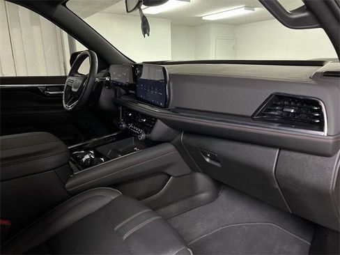 Certified 2025 Chevrolet Tahoe RST image 29