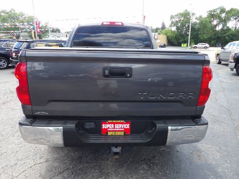 Used 2018 Toyota Tundra SR5 w/ SR5 Upgrade Package RWD image 4