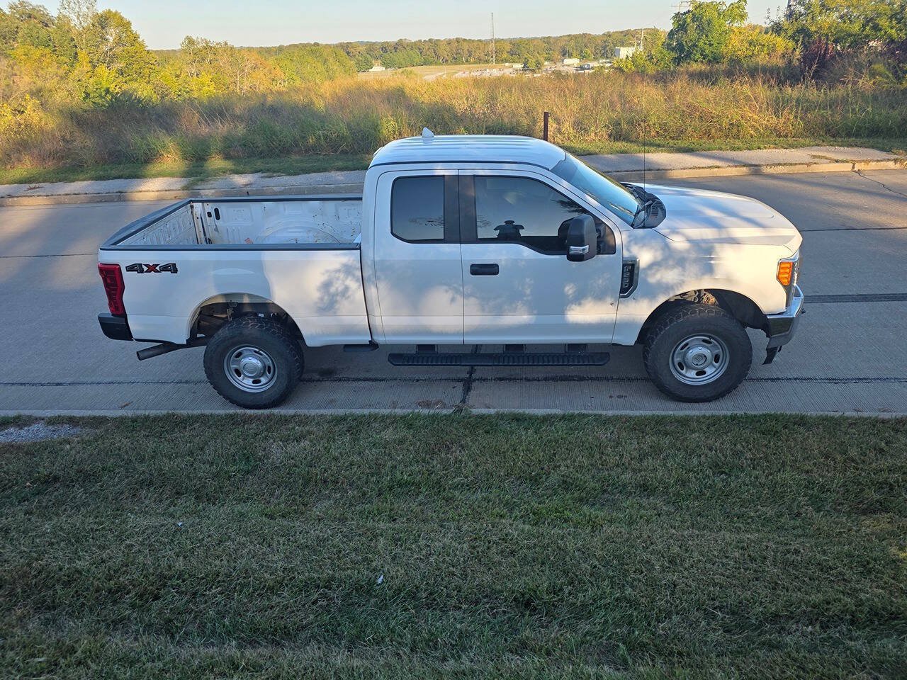 Used 2018 Ford F250 XL w/ Power Equipment Group AWD/4WD image 5
