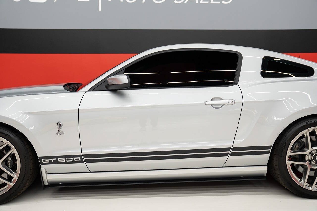 Used 2013 Ford Mustang Shelby GT500 RWD image 23