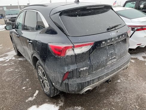 Used 2021 Ford Escape SEL w/ Technology Package image 9