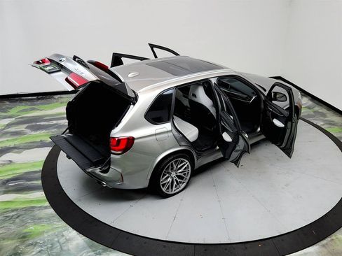 Used 2017 BMW X5 M AWD/4WD image 39