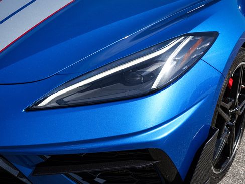 Used 2020 Chevrolet Corvette Stingray Preferred Cpe w/ 2LT Preferred Equipment Group RWD image 7