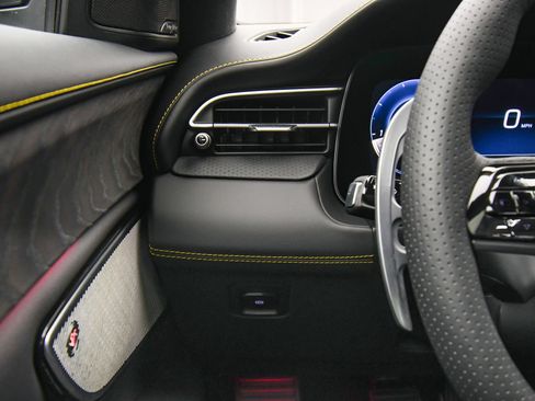 Used 2025 Maserati Grecale GT AWD/4WD image 31