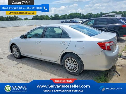 Used 2012 Toyota Camry LE FWD image 3