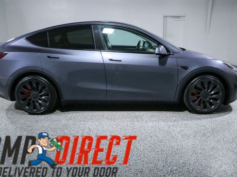 Used 2023 Tesla Model Y Performance AWD/4WD image 6